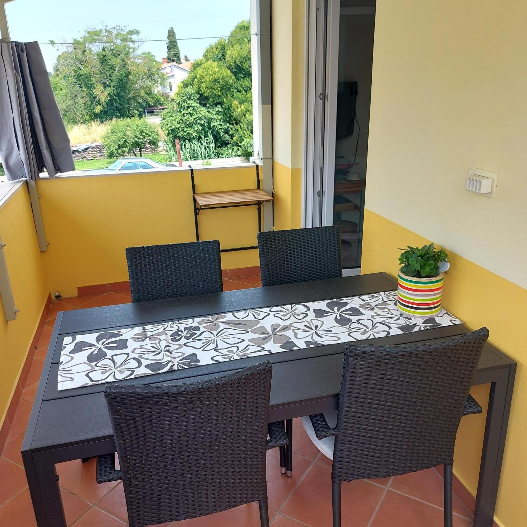 Slavulj Apartment *