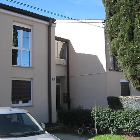 Apartmani Slavulj Fazana Exterior photo